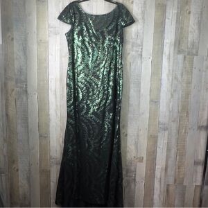 Calvin Klein Size 16 All Over Green Sequin Maxi Sheath Dress w/V-Back & Zipper